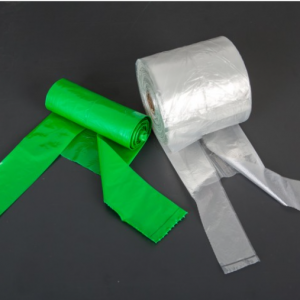 C-fold T shirt bags on roll